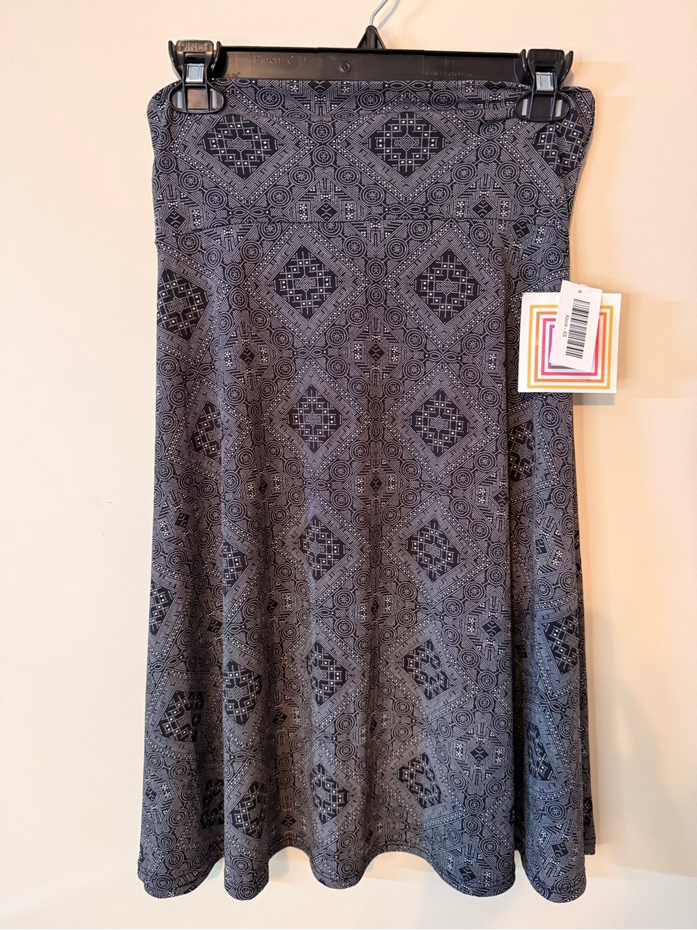LuLaRoe Gray Patterned Circle Azure Skirt